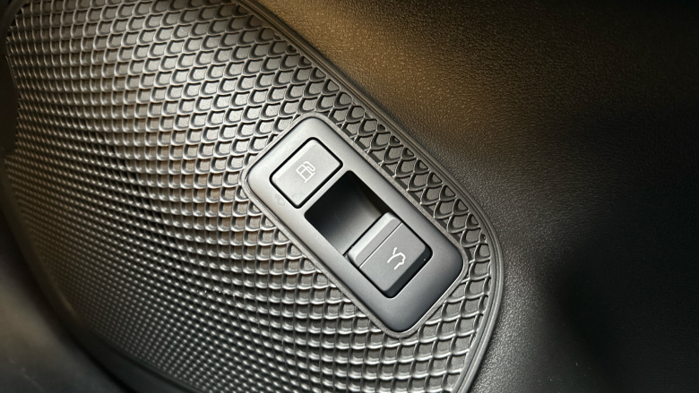 BYD Seal 6 1.5 DM-i Boost 4dr e-CVT Saloon